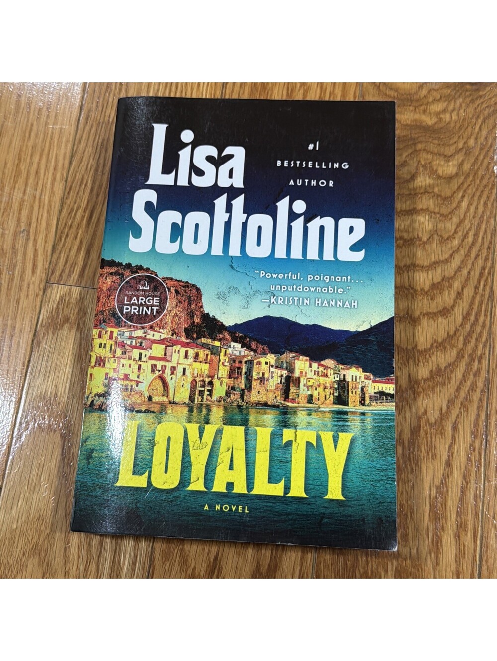Lisa Scottoline Loyalty A Novel Random House Large Print - paperback, BS3